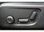 Volvo XC40 2.0 B4 Plus Dark | Trekhaak | Harman Kardon Audio | Achteruitrijcamera | Parkeersensoren | Keyless Entry | Elektrische Achterklep | Elektrisch Verstelbare Voorstoelen | Stoelverwarming | Google Navigatie | Apple Carplay | Android Auto | Lichtmetalen Velgen 18 inch