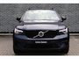 Volvo XC40 2.0 B4 Plus Dark | Trekhaak | Harman Kardon Audio | Achteruitrijcamera | Parkeersensoren | Keyless Entry | Elektrische Achterklep | Elektrisch Verstelbare Voorstoelen | Stoelverwarming | Google Navigatie | Apple Carplay | Android Auto | Lichtmetalen Velgen 18 inch