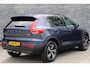 Volvo XC40 2.0 B4 Plus Dark | Trekhaak | Harman Kardon Audio | Achteruitrijcamera | Parkeersensoren | Keyless Entry | Elektrische Achterklep | Elektrisch Verstelbare Voorstoelen | Stoelverwarming | Google Navigatie | Apple Carplay | Android Auto | Lichtmetalen Velgen 18 inch