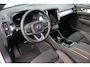 Volvo XC40 2.0 B4 Plus Dark | Trekhaak | Panoramadak | Harman Kardon Audio | Achteruitrijcamera | Parkeersensoren | Keyless Entry | Elektrische Achterklep | Elektrisch Verstelbare Voorstoelen | Stoelverwarming | Google Navigatie | Apple Carplay | Android Auto | Lichtmetalen Velgen 18 inch