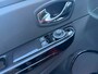 Renault Clio Estate 0.9 TCe Expression van 2de Eig met trekhaak en parkeersensoren en navigatie en bluetooth en cruise controle