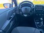 Renault Clio Estate 0.9 TCe Expression van 2de Eig met trekhaak en parkeersensoren en navigatie en bluetooth en cruise controle