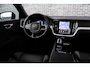 Volvo V60 2.0 T8 Plug-in Hybrid AWD Plus Dark | PHEV Long Range | Trekhaak | Sportstoelen | Panoramadak | Harman Kardon Audio | Head-up Display | 360 Graden Camera | Stoelverwarming voor en achter | Keyless Entry | Elektrische Achterklep | Elektrisch Verstelbare Voorstoelen | Cruise Control Adaptief | BLIS | Google Navigatie | Apple Carplay | Android Auto