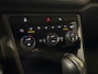 Volkswagen T-Roc 1.5 TSI Sport | Trekhaak | Camera | CarPlay | Stoelverwarming |