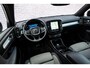 Volvo XC40 2.0 B4 Plus Dark