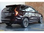 Volvo XC90 T8 Plug-in hybrid AWD Ultra Dark | Demo Deal | Luchtvering | Harman Kardon Premium Audio | Adaptive Cruise Control | 360° Parkeercamera | Parkeersensoren voor + achter | Parkeerverwarming | Stoelverwarming | Stuurwielverwarming