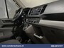 Volkswagen Crafter 2.0 TDI 141pk L3H2 L2H1 Euro6 Airco | Camera | Apple Carplay | Android Auto Parkeersensoren, Bijrijdersbank