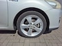 Toyota Auris 1.8 Full Hybrid Camera CruiseControl Usb Ecc Elek.Ramen/Spiegels Mistlampen Boordcomputer 17''LM Executive