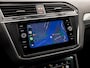 Volkswagen Tiguan 1.5 TSI Life Sport 150Pk Automaat (VIRTUAL COCKPIT, APPLE CARPLAY, CLIMATE, KEYLESS, STOELVERWARMING, SPORTSTOELEN, GETINT GLAS, ELEK ACHTERKLEP, ALCANTARA, NIEUWE APK, NIEUWSTAAT)