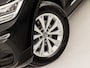 Volkswagen Tiguan 1.5 TSI Life Sport 150Pk Automaat (VIRTUAL COCKPIT, APPLE CARPLAY, CLIMATE, KEYLESS, STOELVERWARMING, SPORTSTOELEN, GETINT GLAS, ELEK ACHTERKLEP, ALCANTARA, NIEUWE APK, NIEUWSTAAT)