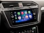 Volkswagen Tiguan 1.5 TSI Life Sport 150Pk Automaat (VIRTUAL COCKPIT, APPLE CARPLAY, CLIMATE, KEYLESS, STOELVERWARMING, SPORTSTOELEN, GETINT GLAS, ELEK ACHTERKLEP, ALCANTARA, NIEUWE APK, NIEUWSTAAT)