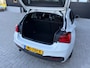 BMW 1-Serie 116i M Sport / Alcantara / Stoelverwarming / Navigatie / 19" Inch LMV