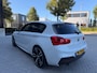 BMW 1-Serie 116i M Sport / Alcantara / Stoelverwarming / Navigatie / 19" Inch LMV