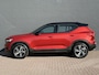Volvo XC40 2.0 T5 247pk AWD Inscription R-Design Pack | SUMMER DEALS | Elektrische wegklapbare Trekhaak (2100kg) | Navigatie | Sportstoelen | All Season Banden | Parkeercamera | Parkeersensoren Voor & Achter | Cruise Control | Lane Assist