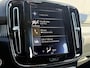 Volvo XC40 2.0 T5 247pk AWD Inscription R-Design Pack | SUMMER DEALS | Elektrische wegklapbare Trekhaak (2100kg) | Navigatie | Sportstoelen | All Season Banden | Parkeercamera | Parkeersensoren Voor & Achter | Cruise Control | Lane Assist