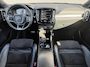 Volvo XC40 2.0 T5 247pk AWD Inscription R-Design Pack | Elektrische wegklapbare Trekhaak (2100kg) | Navigatie | Sportstoelen | All Season Banden | Parkeercamera | Parkeersensoren Voor & Achter | Cruise Control | Lane Assist