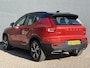Volvo XC40 2.0 T5 247pk AWD Inscription R-Design Pack | SUMMER DEALS | Elektrische wegklapbare Trekhaak (2100kg) | Navigatie | Sportstoelen | All Season Banden | Parkeercamera | Parkeersensoren Voor & Achter | Cruise Control | Lane Assist