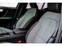 Volvo XC40 2.0 B4 Plus Dark | Trekhaak | Harman Kardon Audio | Achteruitrijcamera | Parkeersensoren | Keyless Entry | Elektrische Achterklep | Elektrisch Verstelbare Voorstoelen | Stoelverwarming | Google Navigatie | Apple Carplay | Android Auto | Lichtmetalen Velgen 18 inch