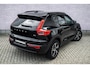 Volvo XC40 2.0 B4 Plus Dark | Trekhaak | Harman Kardon Audio | Achteruitrijcamera | Parkeersensoren | Keyless Entry | Elektrische Achterklep | Elektrisch Verstelbare Voorstoelen | Stoelverwarming | Google Navigatie | Apple Carplay | Android Auto