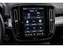 Volvo XC40 2.0 B4 Plus Dark | Trekhaak | Harman Kardon Audio | Achteruitrijcamera | Parkeersensoren | Keyless Entry | Elektrische Achterklep | Elektrisch Verstelbare Voorstoelen | Stoelverwarming | Google Navigatie | Apple Carplay | Android Auto