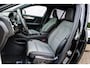Volvo XC40 2.0 B4 Plus Dark | Trekhaak | Harman Kardon Audio | Achteruitrijcamera | Parkeersensoren | Keyless Entry | Elektrische Achterklep | Elektrisch Verstelbare Voorstoelen | Stoelverwarming | Google Navigatie | Apple Carplay | Android Auto