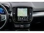 Volvo XC40 2.0 B4 Plus Dark | Trekhaak | Harman Kardon Audio | Achteruitrijcamera | Parkeersensoren | Keyless Entry | Elektrische Achterklep | Elektrisch Verstelbare Voorstoelen | Stoelverwarming | Google Navigatie | Apple Carplay | Android Auto