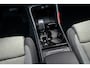 Volvo XC40 2.0 B4 Plus Dark | Trekhaak | Harman Kardon Audio | Achteruitrijcamera | Parkeersensoren | Keyless Entry | Elektrische Achterklep | Elektrisch Verstelbare Voorstoelen | Stoelverwarming | Google Navigatie | Apple Carplay | Android Auto