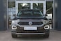 Volkswagen T-Roc 1.5 TSI, Trekhaak, Stoelverwarming, Dodehoek detectie, CarPlay/Android etc.