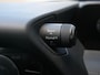 Lexus UX 250h 184pk Luxury Line Automaat Leder / Apple Carplay / Dodehoeksensor / Stoelverwarming