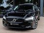 Volvo V60 T8 AWD Plus Dark 455PK Panoramadak HeadUp Display 360 Cam Alarm Getint glas