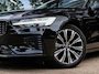 Volvo V60 T8 AWD Plus Dark 455PK Panoramadak HeadUp Display 360 Cam Alarm Getint glas