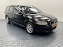 Volvo V50 2.0i Kinetic Trekhaak-Cr.contr-Clima-Parkeersensoren-Lm16''velgen