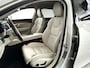 Volvo S90 B4 Momentum Business | Parkeercamera | Stoel- en Stuurverwarming | Trekhaak | Google infotainment