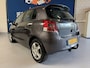 Toyota Yaris 1.3 VVTi Aspiration / bj.2010 / kleur; grijs / 5 deurs / climate / sportvelgen / NAP met 164660 km./ APK tot 03/2027.