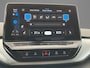 Volkswagen ID.4 Pro Advantage 77kWh 128KW/174PK · Apple Carplay/Android Auto · Stoelverwarming · Parkeersensoren · Fabrieksgarantie t/m 28-12-2027 of 100.000Km
