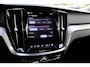 Volvo V60 T6 AWD Plus Dark Panoramadak HeadUp Display 360 Cam Alarm Getint glas Bright Dusk