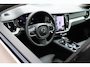 Volvo V60 T6 AWD Plus Dark Panoramadak HeadUp Display 360 Cam Alarm Getint glas Bright Dusk