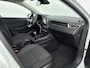 Renault Clio 1.0 TCe 90Pk Zen | Navigatie | Parkeersensoren | Apple Carplay & Android Auto | Cruise Control | Airco | DAB | All-Season Banden |
