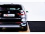 BMW iX1 xDrive30 xLine - Comfort Access - Getinte Ruiten - Grootlichtassistent - Interieurlijst Schwarz hoogglans - Raamomlijsting BMW Individual aluminium satiniert -