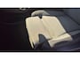 Volvo XC40 2.0 B3 Plus Black Edition MY 2026 - 20” Wielen - Adaptive Cruise Control - Harman Kardon Audio - Climate - R7C0 Interieur – Camera achter - PDC voor en achter - Power seats links met memory - Two Tone