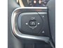 Volvo XC40 2.0 B3 Plus Black Edition MY 2026 - 20” Wielen - Adaptive Cruise Control - Harman Kardon Audio - Climate - R7C0 Interieur – Camera achter - PDC voor en achter - Power seats links met memory - Two Tone