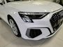 Audi A3 Limousine 30 TFSI S edition | S-Line | Navigatie | Parkeersensoren | Apple Carplay/Android Auto |