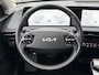 Kia EV6 Edition 77.4 kWh / SOH 100% / Fabrieksgarantie t/m 05-2032 / 1.600 kg trekgewicht / Android Auto & Apple Carplay / Navigatie / Cruise Control Adaptief / Climate Control / DAB / Draadloze Telefoonlader / Camera / Parkeer assistent / 19" Lichtmetalen Wielen / Keyless entry & start /