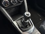 Mazda 2 1.5 Skyactiv-G Luxury Dealer onderhouden | Apple Carplay | HUD | Cruise Control | Achterruitrijcamera | LED