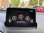 Mazda 2 1.5 Skyactiv-G Luxury Dealer onderhouden | Apple Carplay | HUD | Cruise Control | Achterruitrijcamera | LED