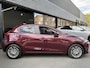 Mazda 2 1.5 Skyactiv-G Luxury Dealer onderhouden | Apple Carplay | HUD | Cruise Control | Achterruitrijcamera | LED