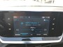 Peugeot 208 1.2T 100pk Allure Pack + extra's | Climate control | Navigatie via Apple/Android | Lm-velgen | Stoelverwarming | Camera