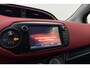Toyota Yaris 1.3 VVT-i Dynamic | 99PK | 5-Deurs | Navigatie | Bluetooth | Parkeer Camera Achter | Airco | Cruise Control | Lichtmetalen Velgen |