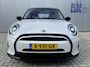 MINI Cooper 5-Deurs 1.5 136 pk Automaat Camden Edition Navigatie Led koplampen Apple Carplay Climate Control Cruise Control Parkeersensoren Dab Zwarte Velgen Spiegelpakket NL Auto