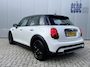 MINI Cooper 5-Deurs 1.5 136 pk Automaat Camden Edition Navigatie Led koplampen Apple Carplay Climate Control Cruise Control Parkeersensoren Dab Zwarte Velgen Spiegelpakket NL Auto